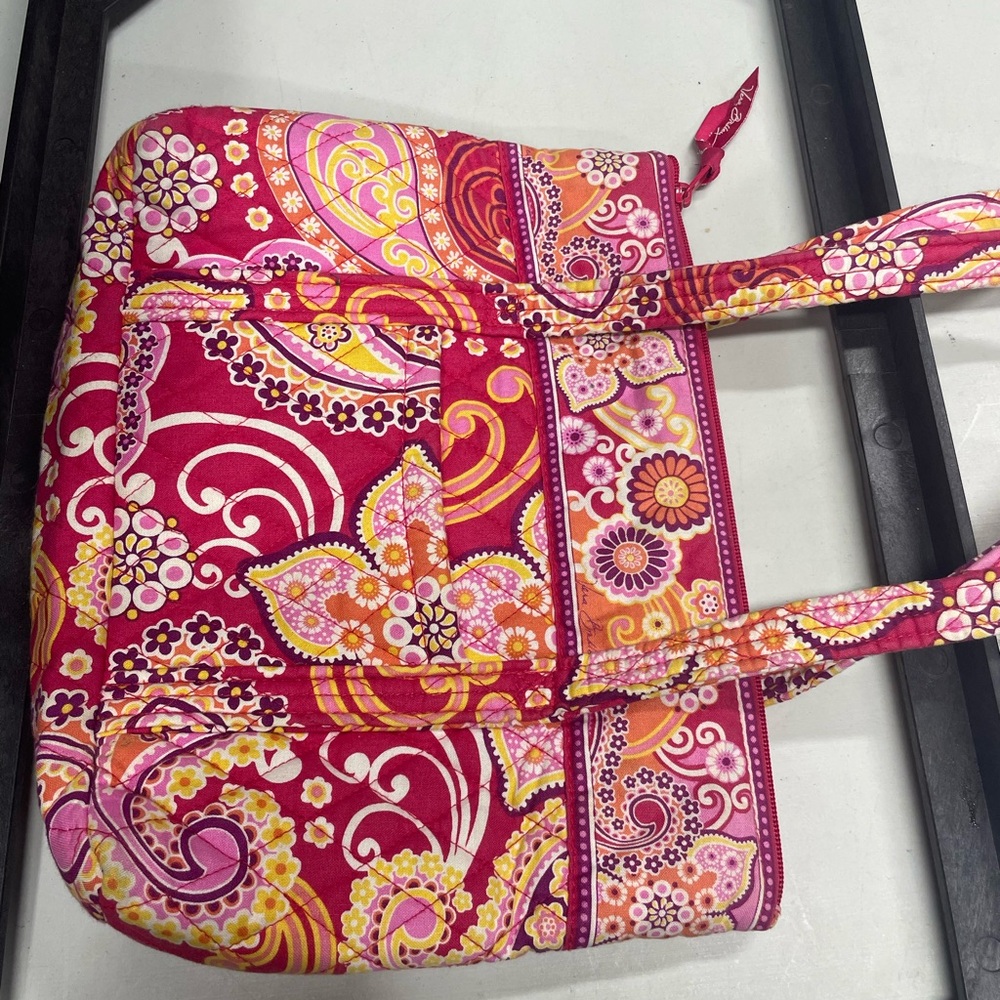 SOLD‼️ Vera Bradley Pink and Orange Floral Tote